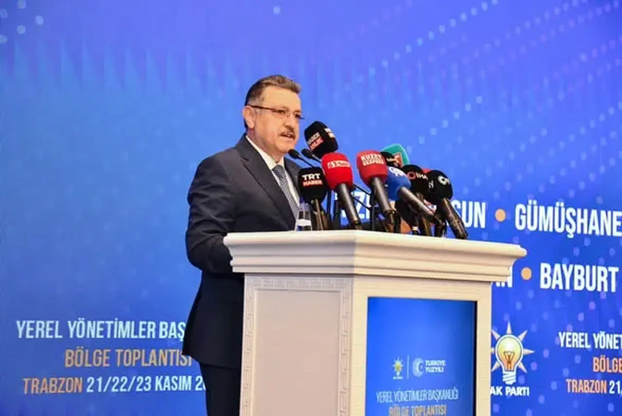 Ahmet Metin Genç, Yerel Yönetimler Bölge Toplantısında Sürdürülebilir Belediyeciliği Vurguladı