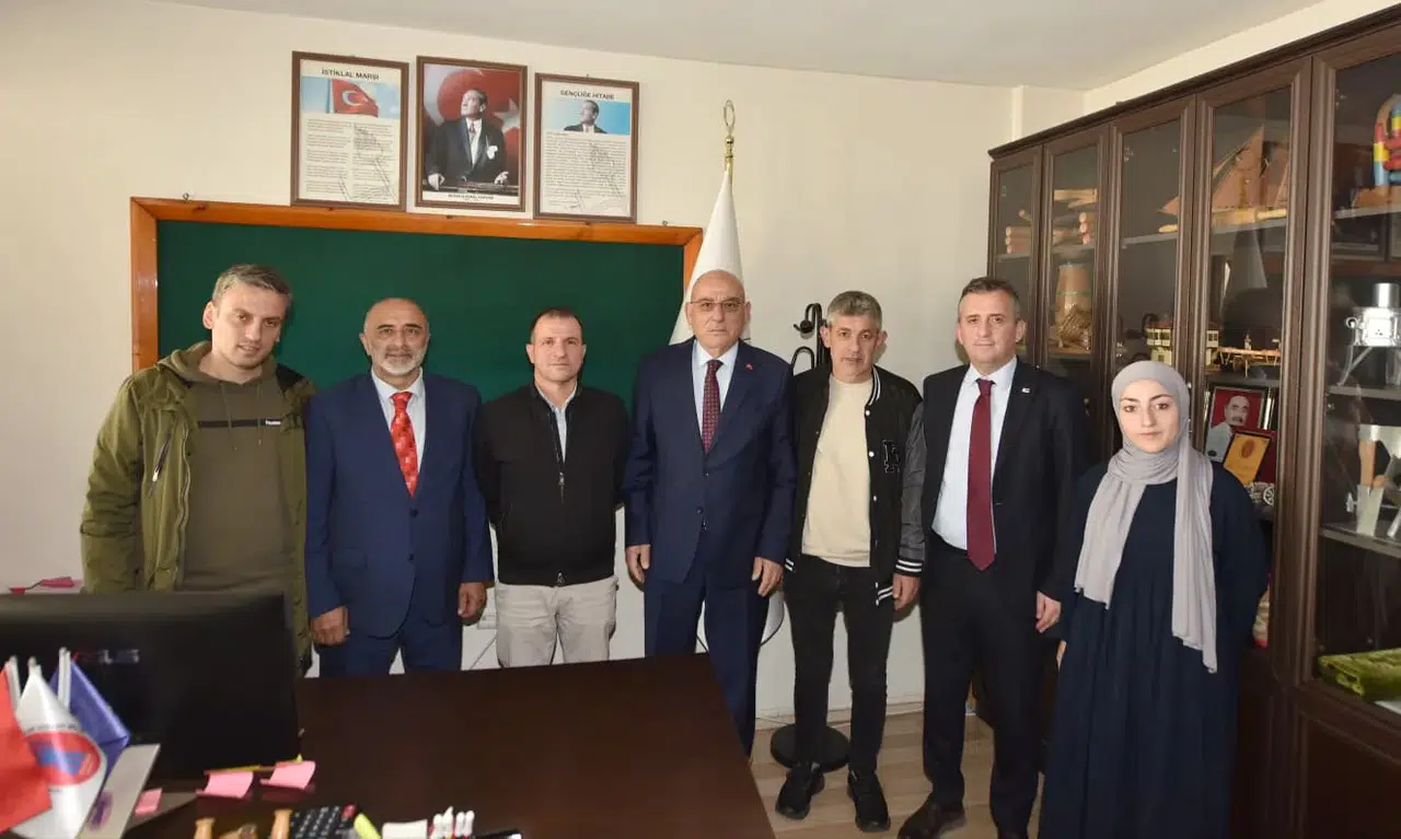 TESOB Başkanı Kara, Çaykara Esnafı ile İşbirliği Fırsatlarını Görüştü