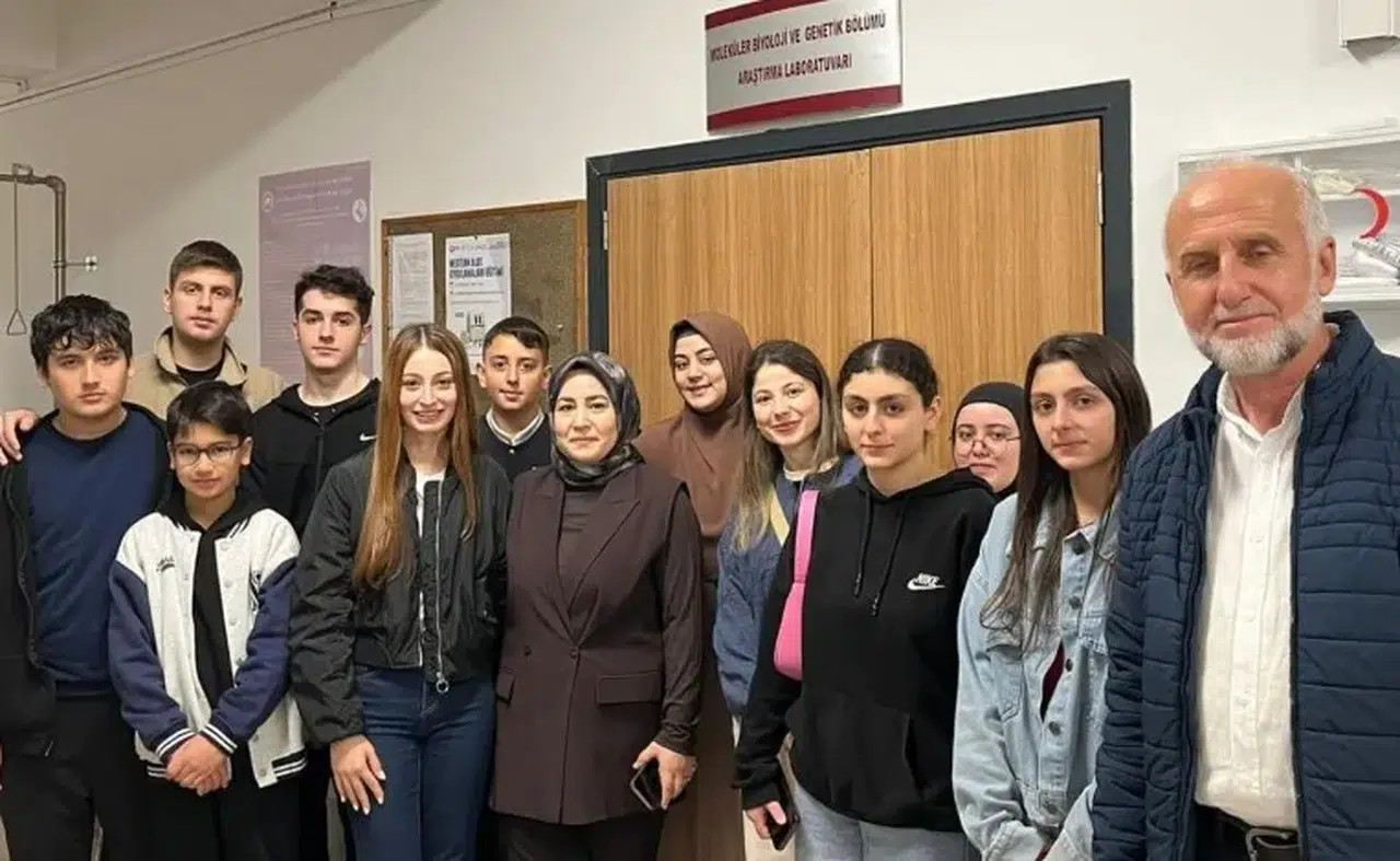 Çocuklar KTÜ Kampüsünde Bilim ve Kitapla Buluştu