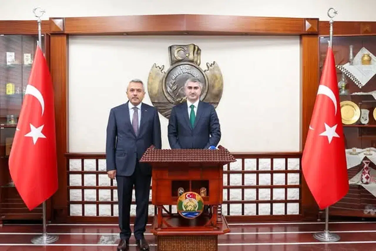 Aile ve Sosyal Hizmetler Bakan Yardımcısı Tarıkdaroğlu’ndan Rize Valiliği’ne Ziyaret