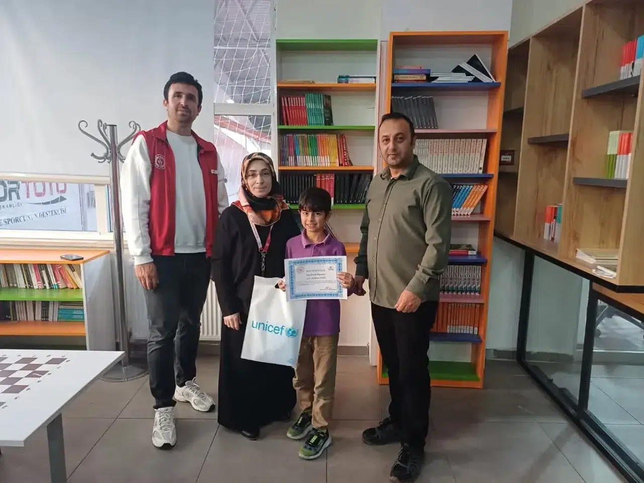 Hopa Gençlik Merkezi’nde Cumhuriyet Coşkusu Mangala Yarışmasıyla Taçlandı