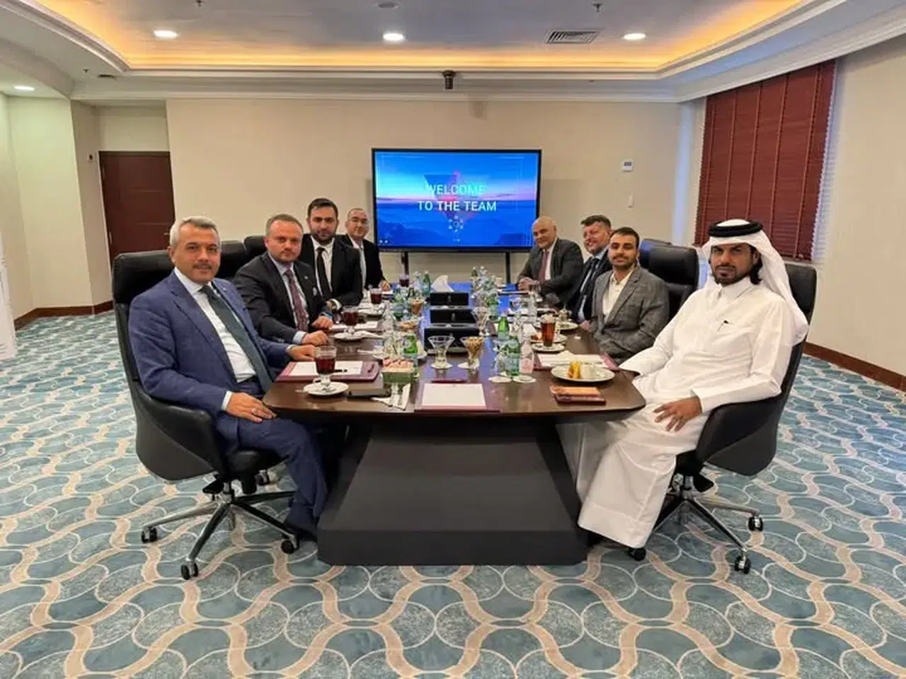 Rize Valisi Baydaş Katar’da Üst Düzey Turizm Toplantısı Gerçekleştirdi: Rize’nin Uluslararası Turizm Stratejisi Masada