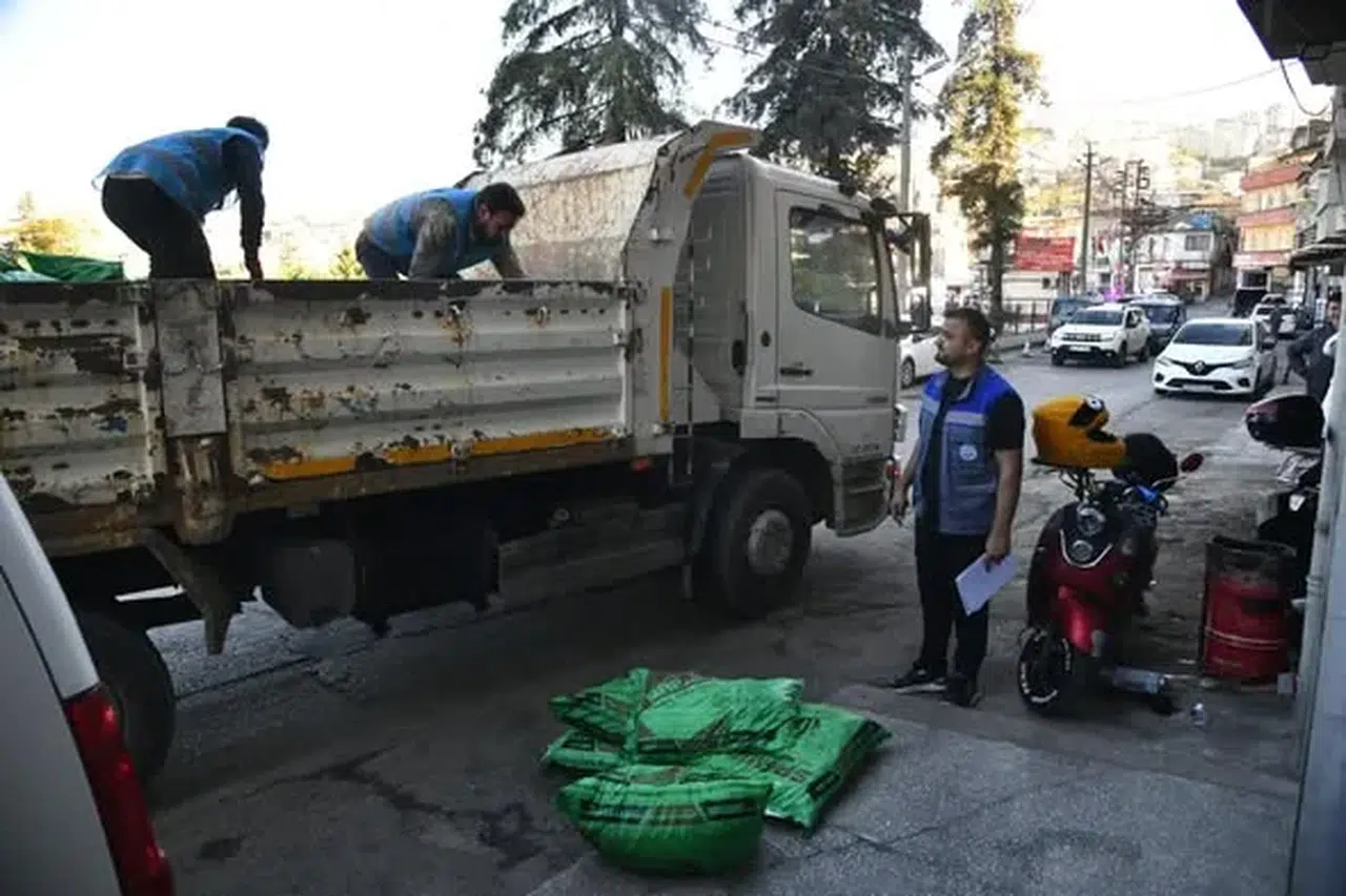 Ortahisar Belediyesi’nden “Paylaştıkça Isınır Bu Şehir” Dayanışma Kampanyası