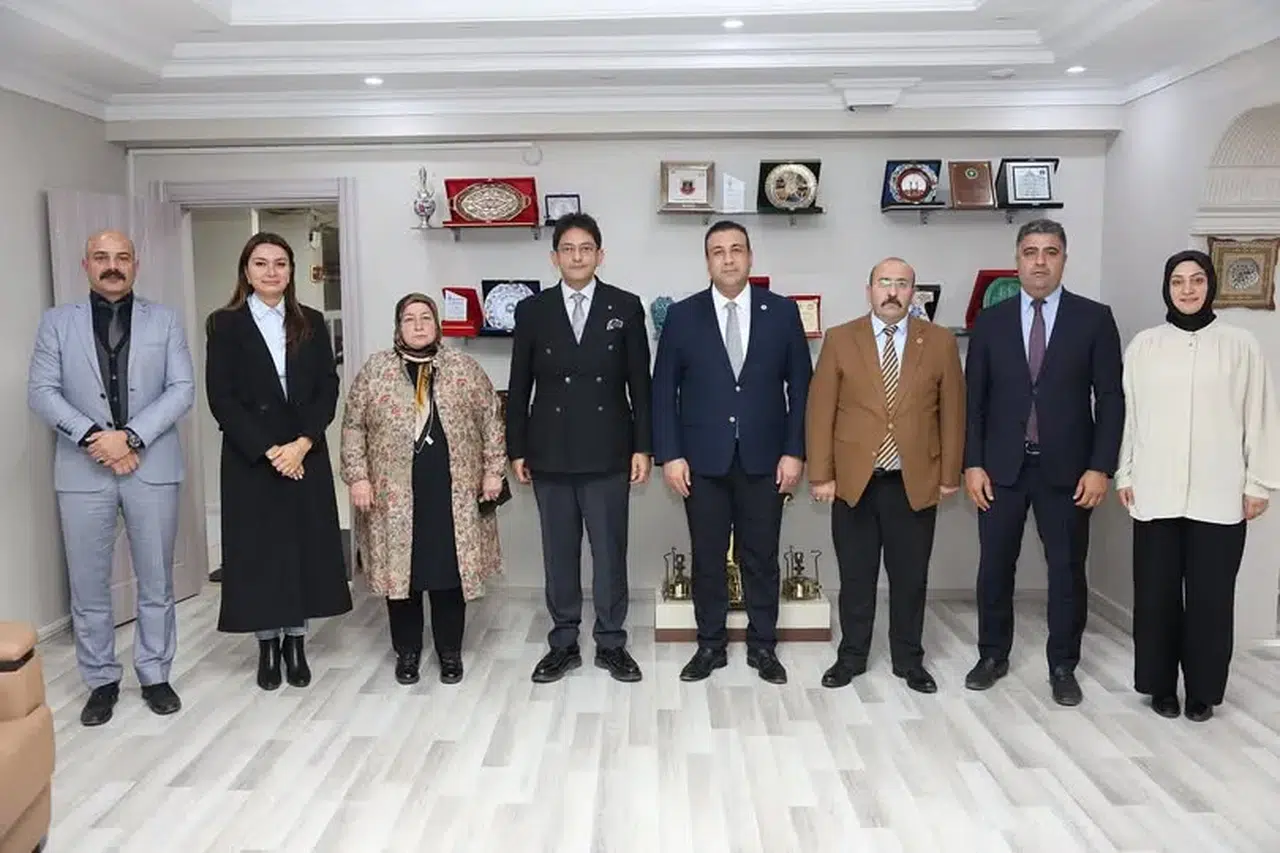 Çat Kaymakamı Erzurum Ticaret Borsası’nı Ziyaret Etti