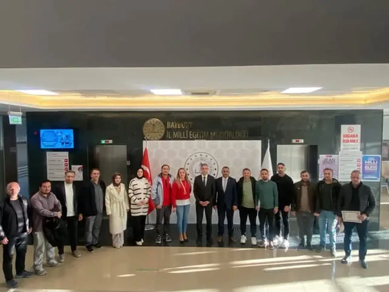 Bayburt’ta 24 Kasım Öğretmenler Günü Etkinlikleri: Öğretmenlere Ödül