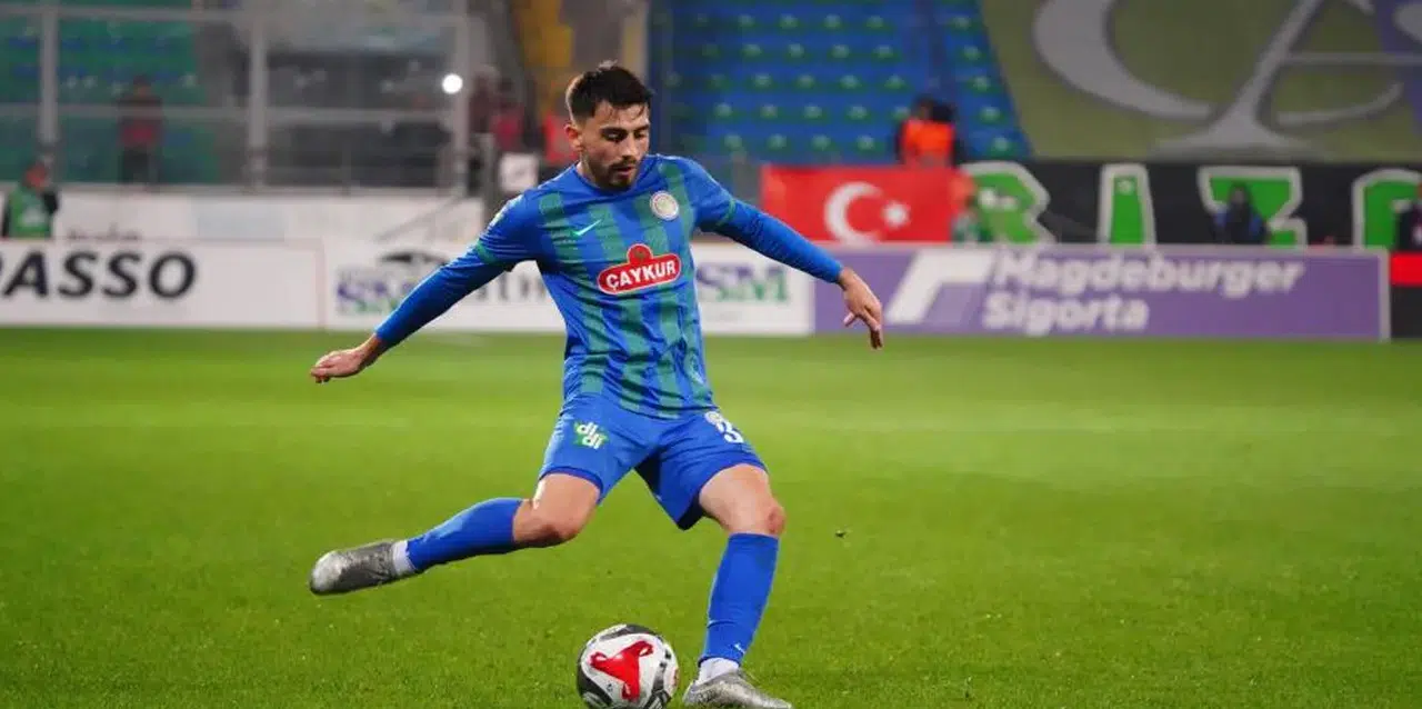 Fenerbahçe, Taha Şahin İçin Harekete Geçti: Tedesco’nun Övgüleri Transfer Sürecini Alevlendirdi