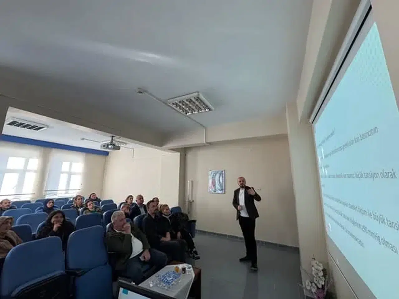 Beşikdüzü’nde SAHA Sağlık Elçileri Projesi Kapsamında Öğretmenlere Eğitim Verildi