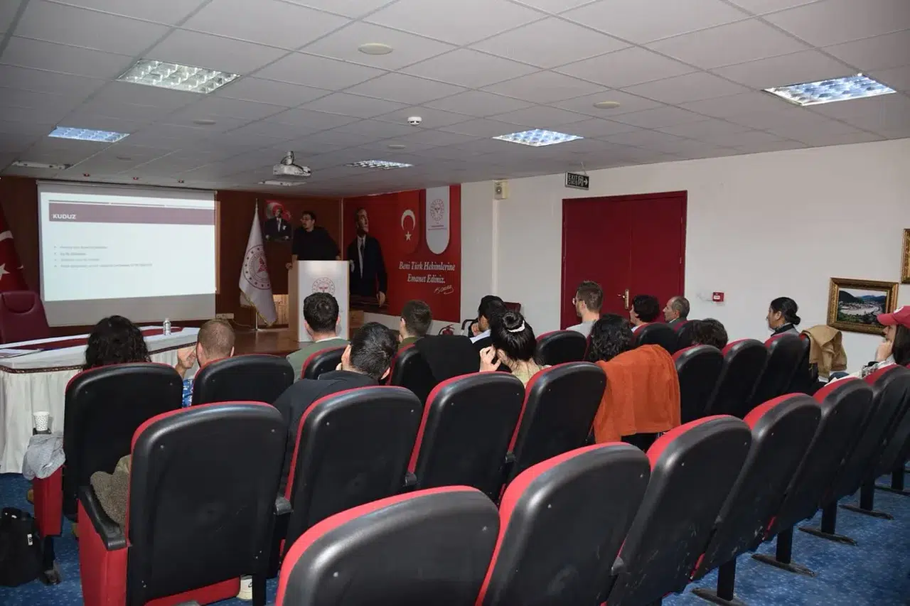 Artvin'de Kuduz Eğitimi ile Sağlık Çalışanlarına Farkındalık Kazandırıldı