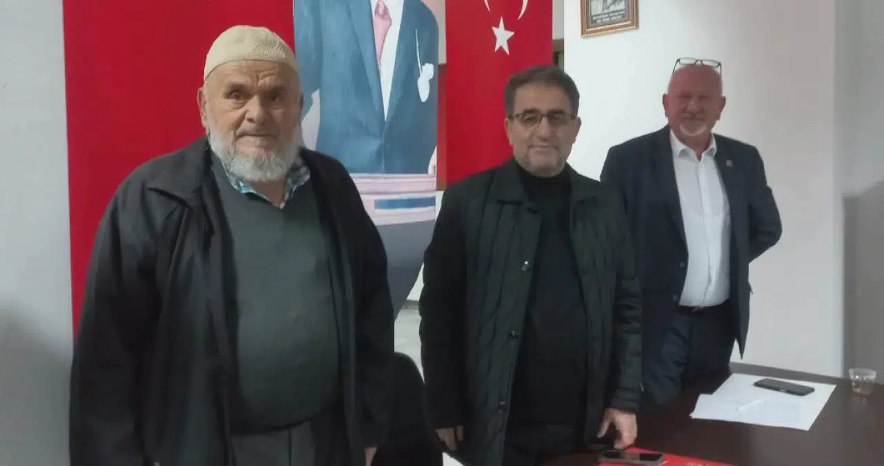 CHP Rize Güneysu'da Danışma Toplantısı: "Birlikte Başaracağız" Vurgusu Yapıldı