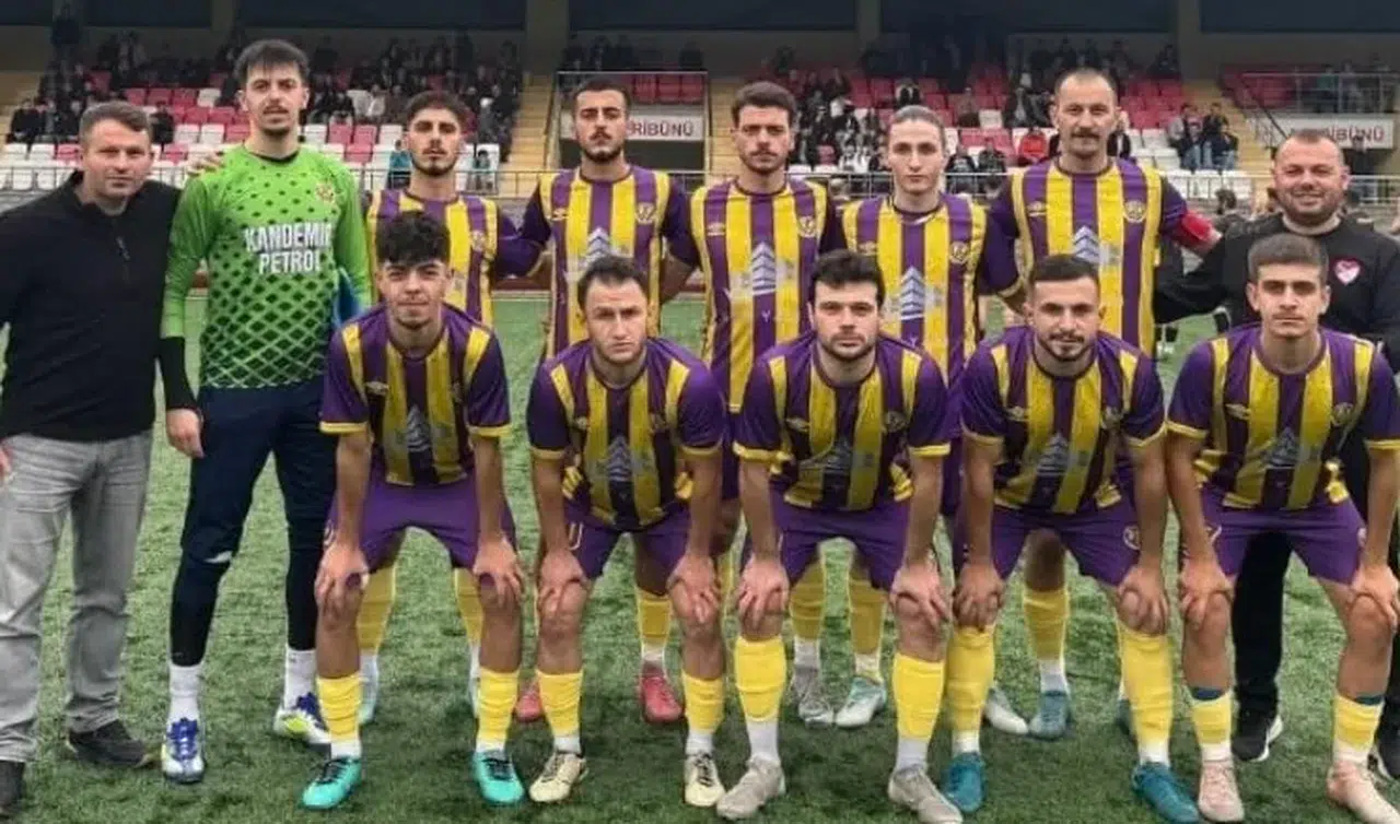 Fındıklı 1974 SK, Güneysu Ulucamispor'u 1-0 yenerek liderlik iddiasını sürdürdü