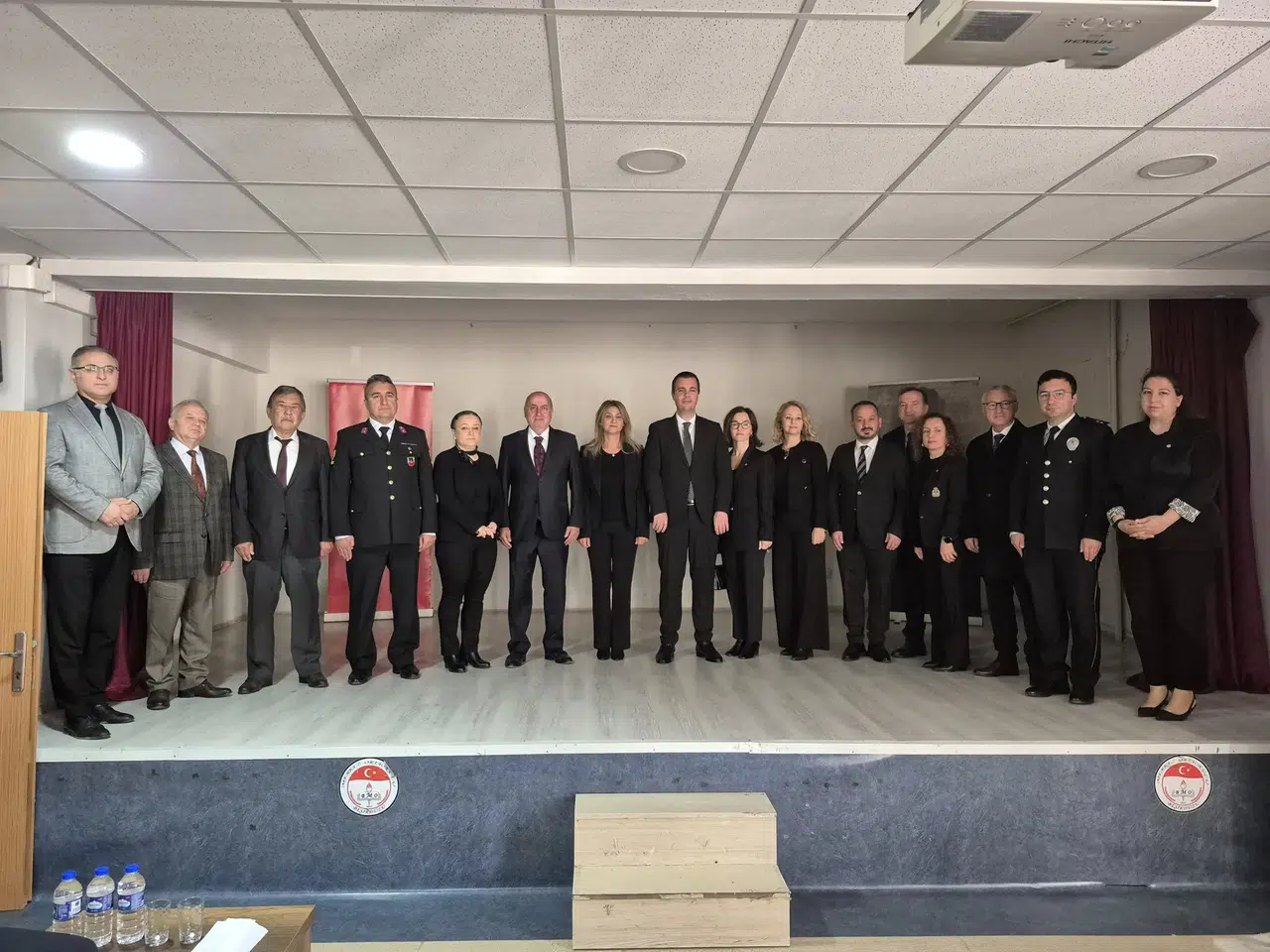 Beşikdüzü’nde 10 Kasım Atatürk’ü Anma Programı Düzenlendi