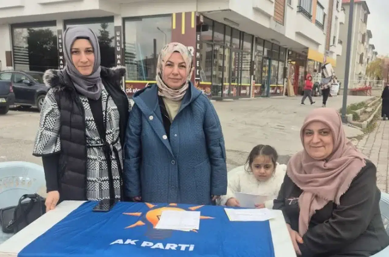 AK Parti Kadın Kolları Dadaşkent'te Üye Kazanım Çalışmasıyla Buluştu