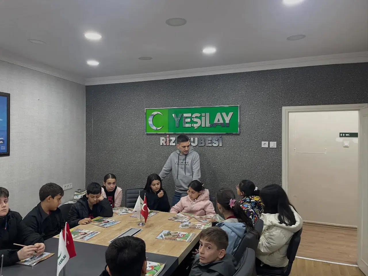 Fatih Ortaokulu Yeşilay Kulübü Öğrencilerinden Rize Yeşilay’a Ziyaret