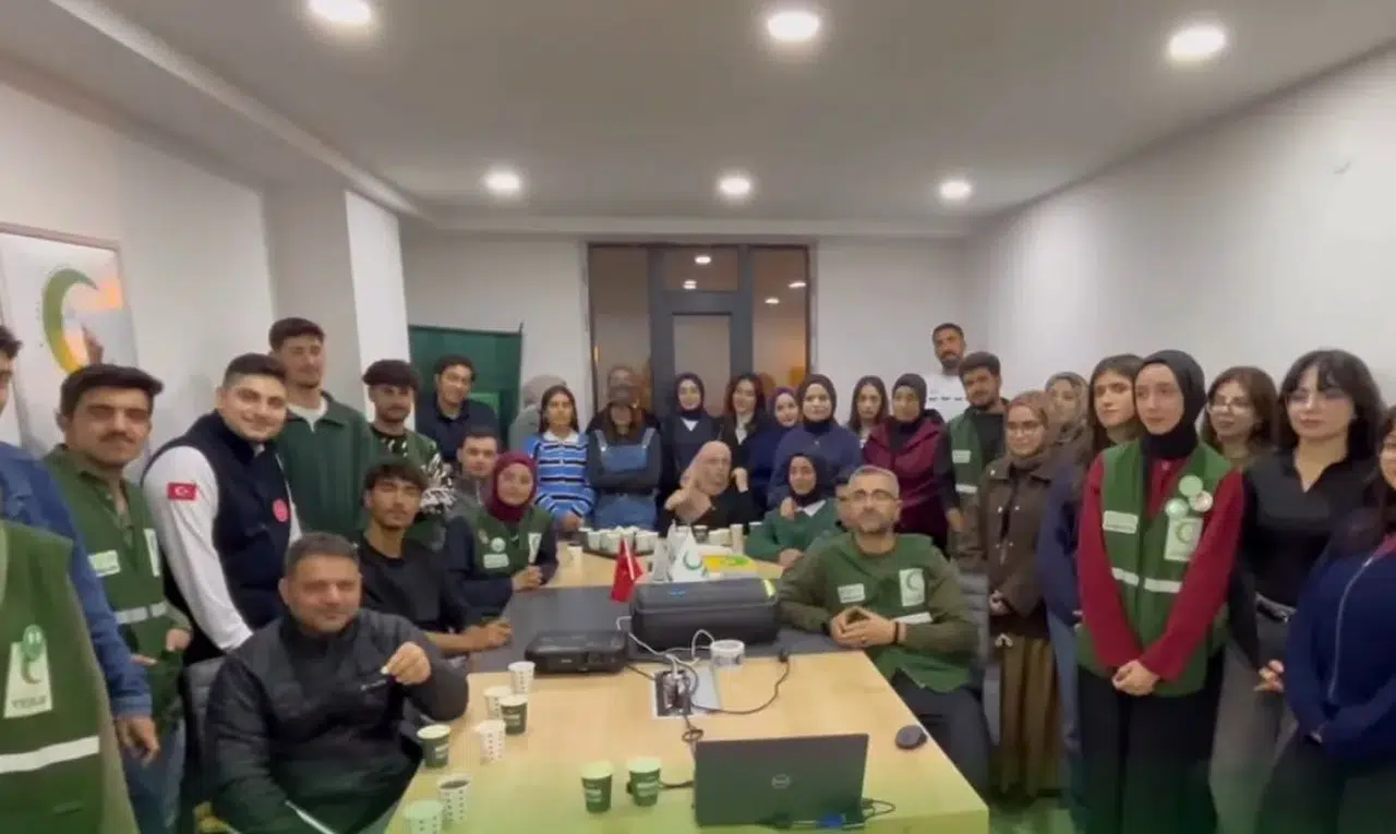 Dünya Gönüllüler Günü Erzurum Yeşilay'da kutlandı, iyilik ve insanlık vurgusu yapıldı