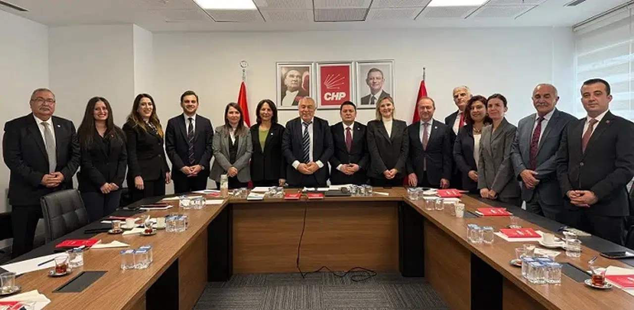 CHP YDK İlk Toplantısını Gerçekleştirdi: Başkanlığa Oybirliğiyle Turan Taşkın Seçildi