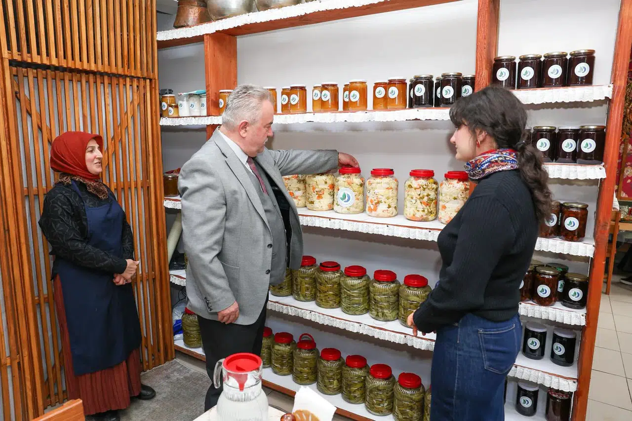 AK Parti Rize İl Başkanı Katmer’den Güneysu Kadın Kooperatifine Destek Ziyareti