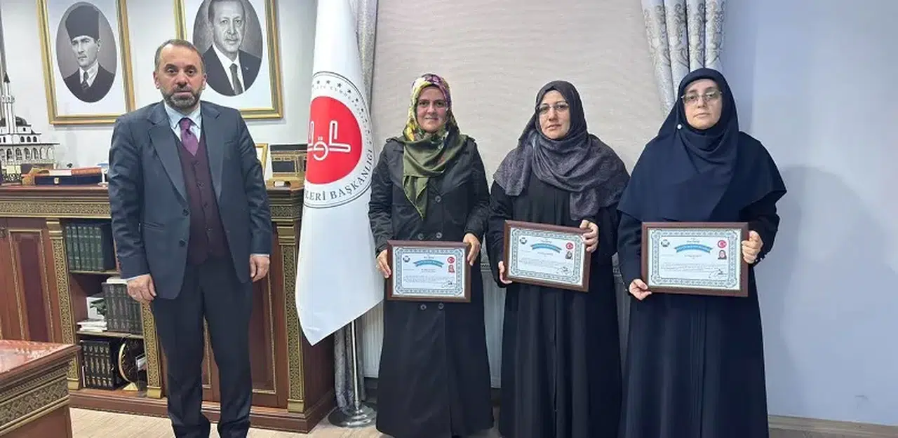 Rize Müftülüğü’nde Üstün Başarı Belgeleri Takdim Edildi