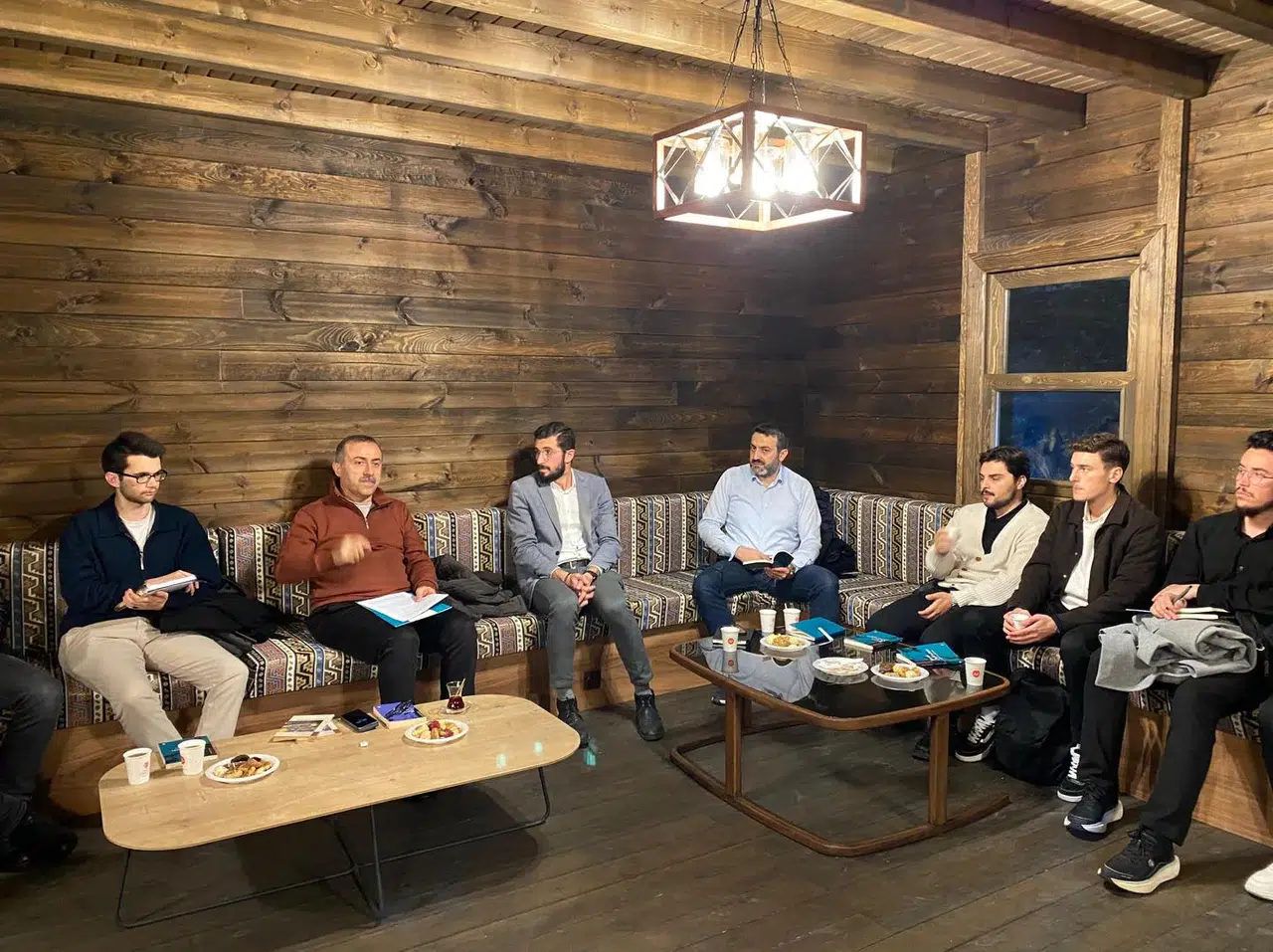 Rize’de 'Müslümanca Yaşamak' Kitabı Üzerine Tahlil Programı Düzenlendi