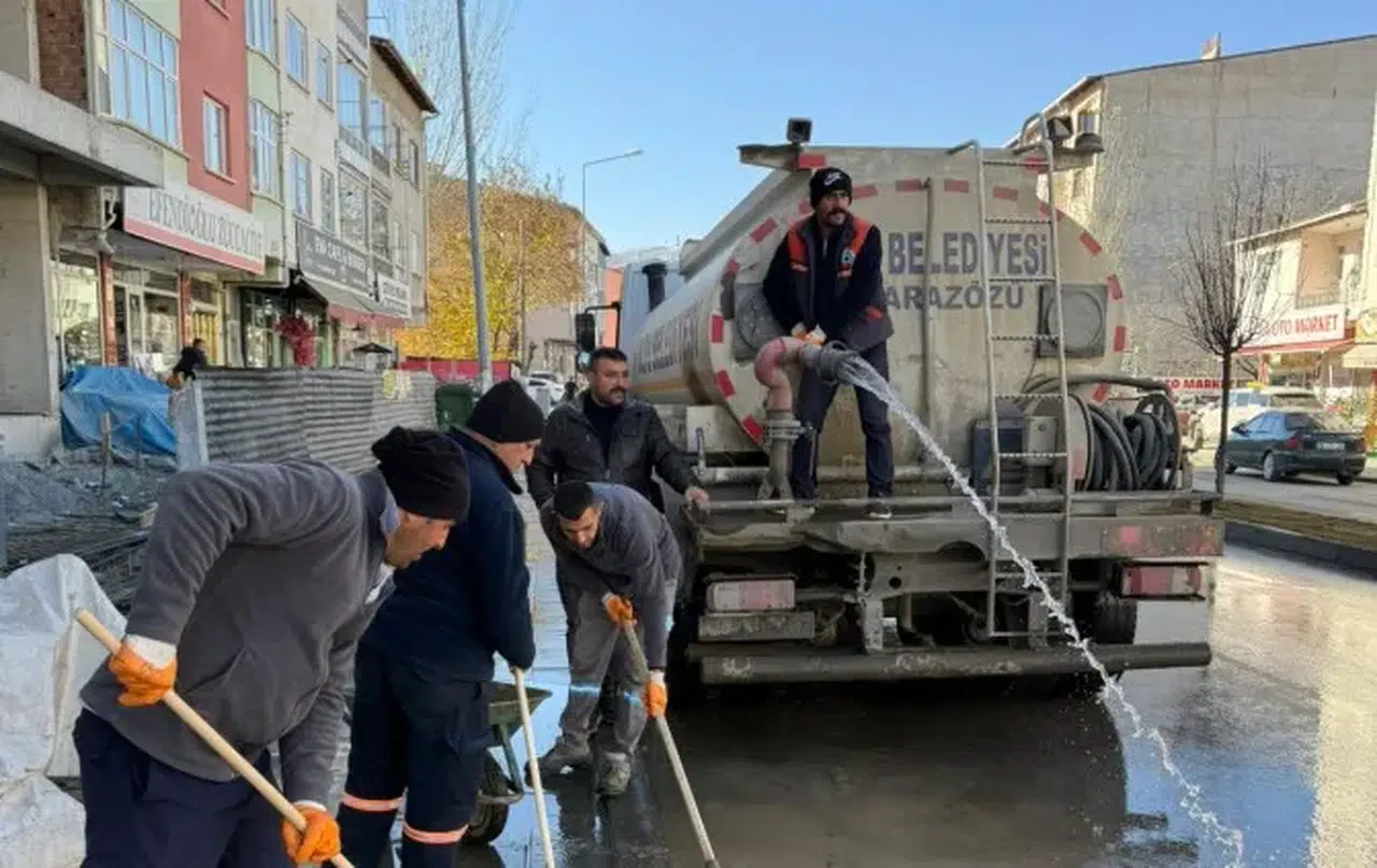 Oltu Belediyesi’nden Şehirde Bahar Temizliği Çalışması