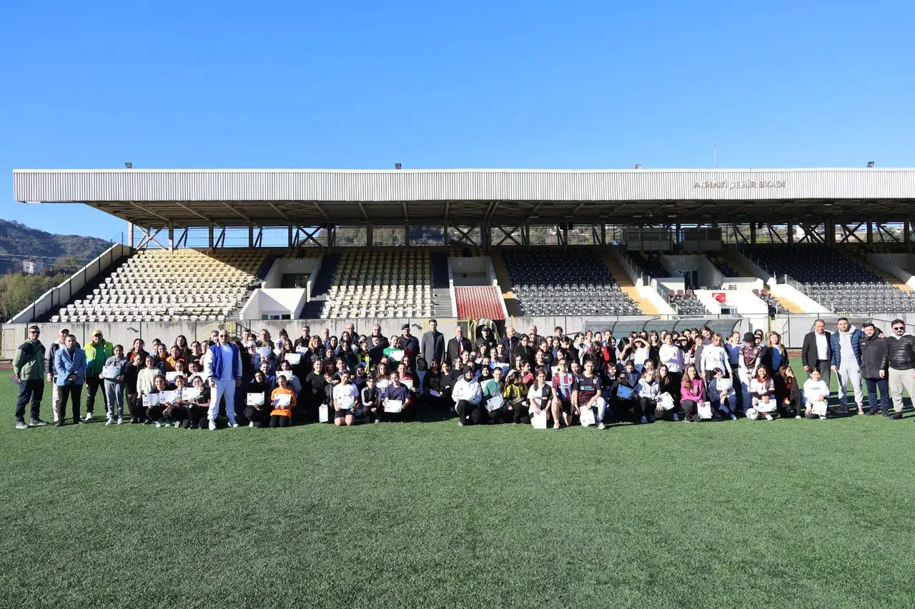 Arhavi'de Çocuklar İçin Futbol Şenliği Coşkusu Yaşandı