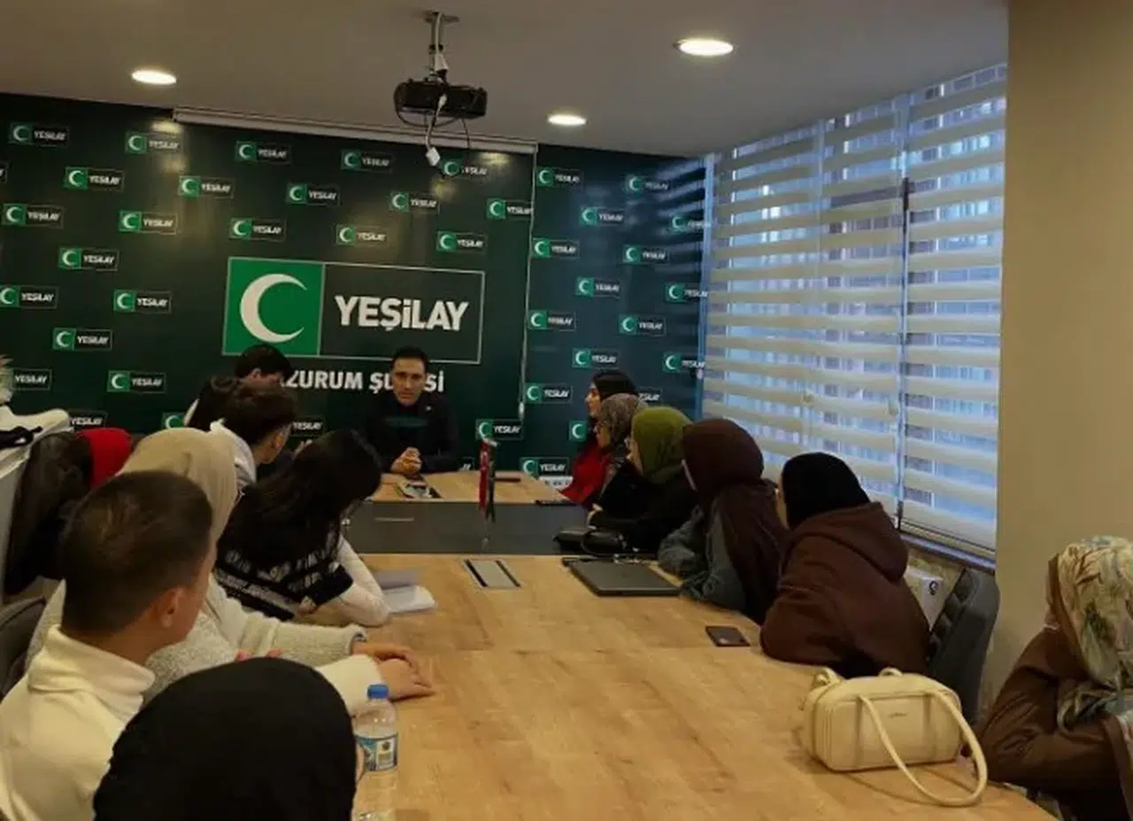 Erzurum Genç Yeşilay Komisyonu Haftalık Toplantısını Gerçekleştirdi