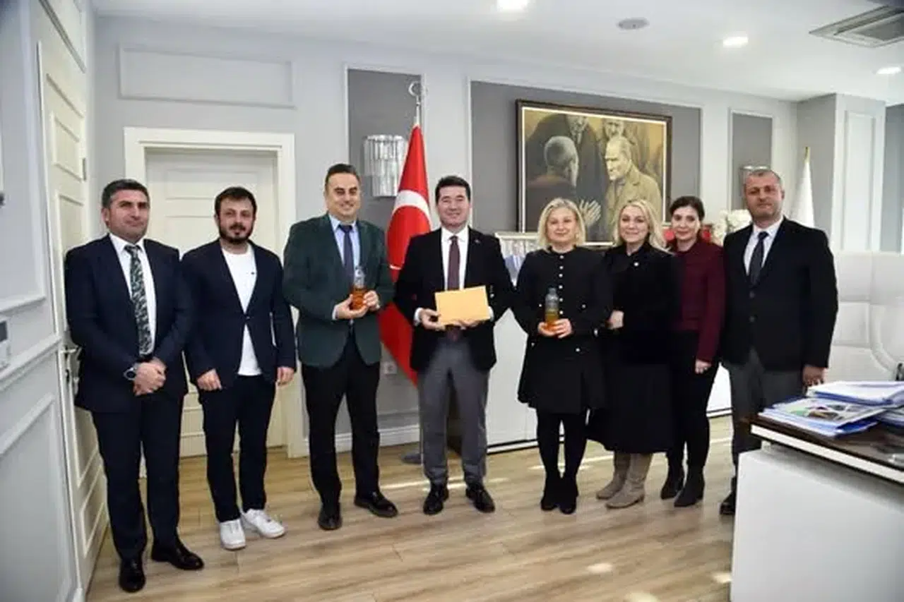 Ortahisar’da Atık Yağlar Eğitime Dönüşüyor: 14 Öğrenciye Burs Desteği