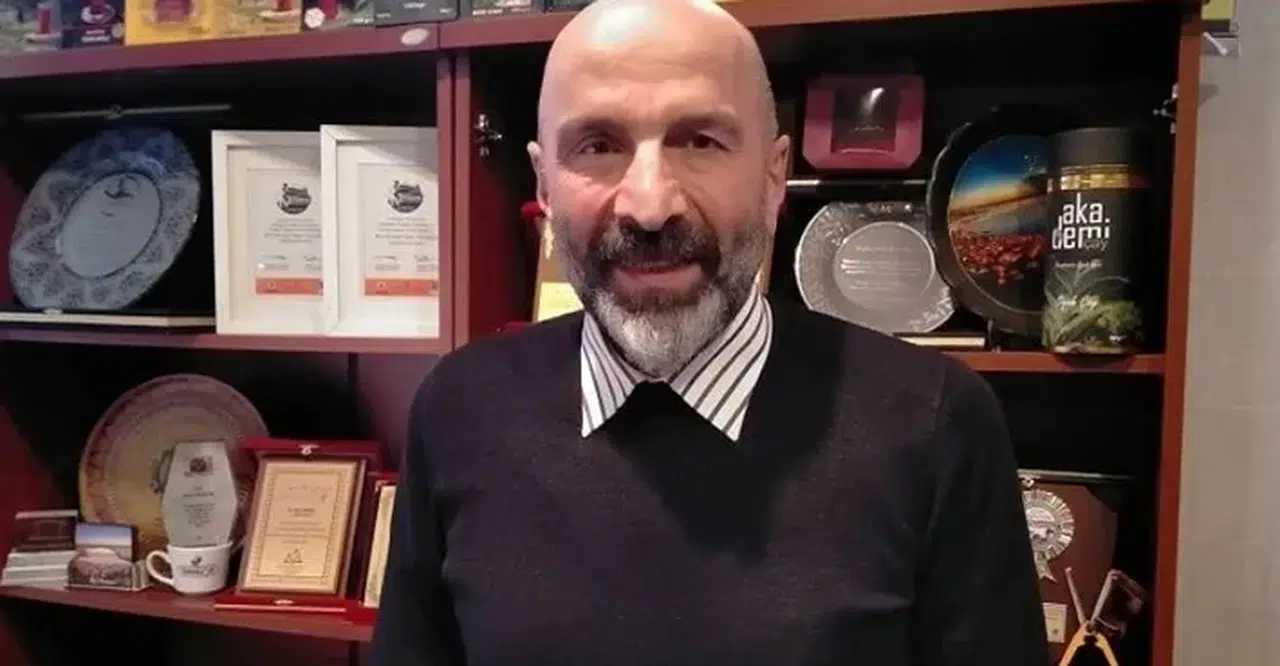 Siyah Çay Tebliği Ya Değiştirilmeli Ya da Aykırı Ürünler Poşete Girmemeli