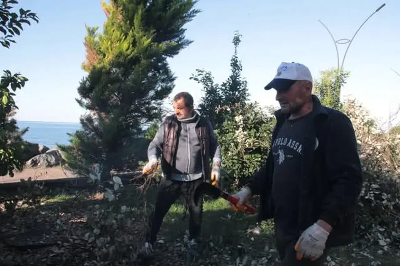 Hopa’da Belediye Çalışmaları Aralıksız Devam Ediyor