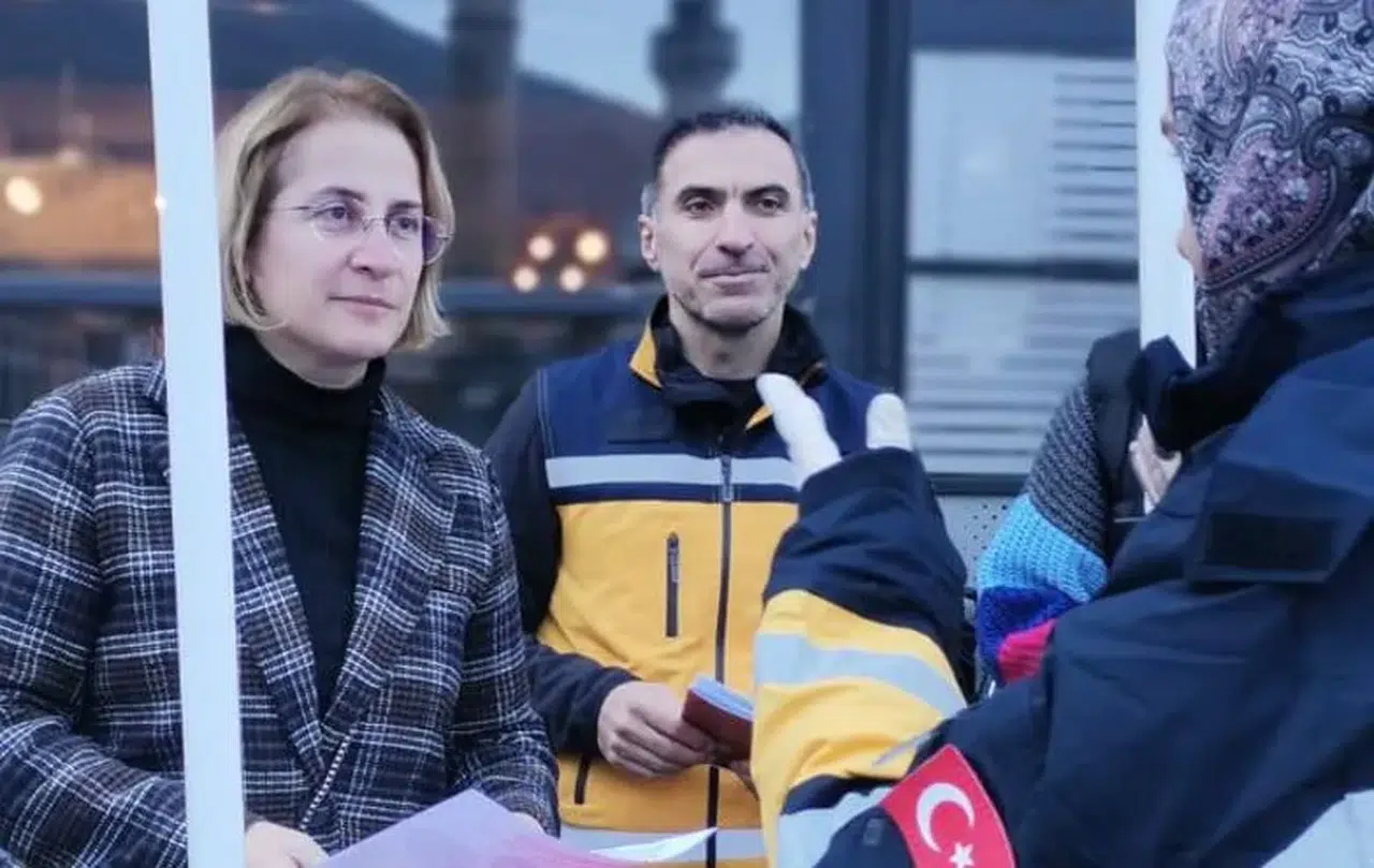 Acil Sağlık Hizmetleri Haftası'nda OED Eğitimi: Kalp Krizine Anında Müdahale Vurgusu