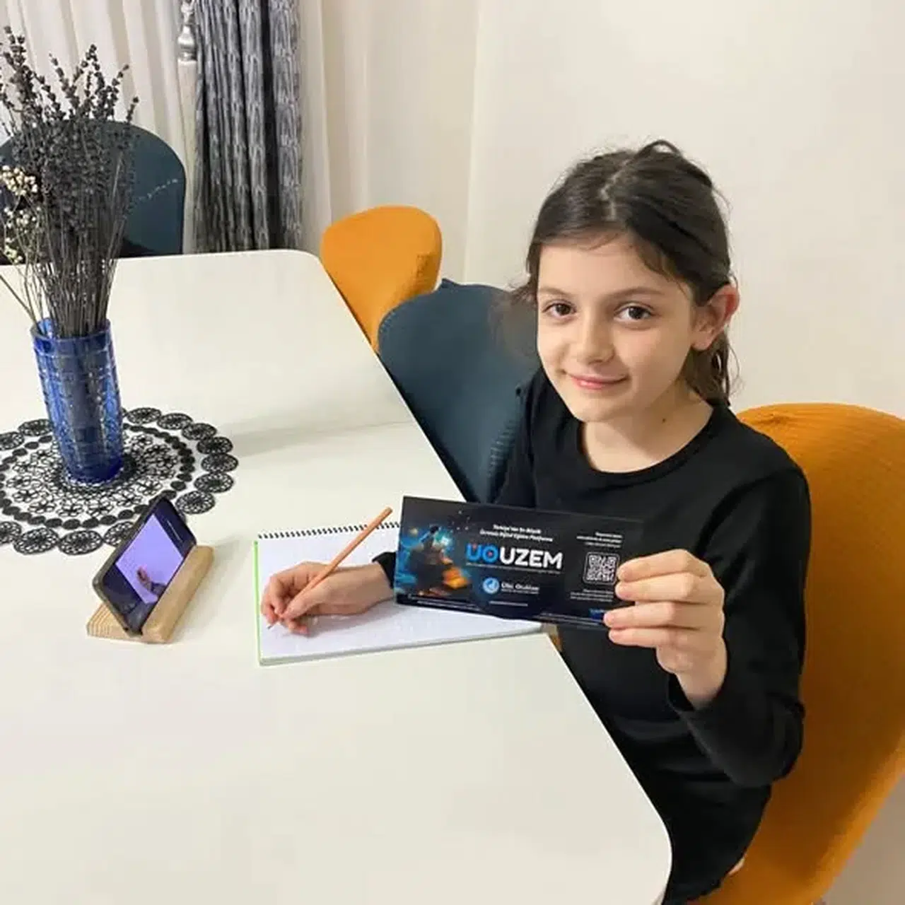 Artvin Ülkü Ocakları’ndan ÜOUZEM ile Eğitime Destek