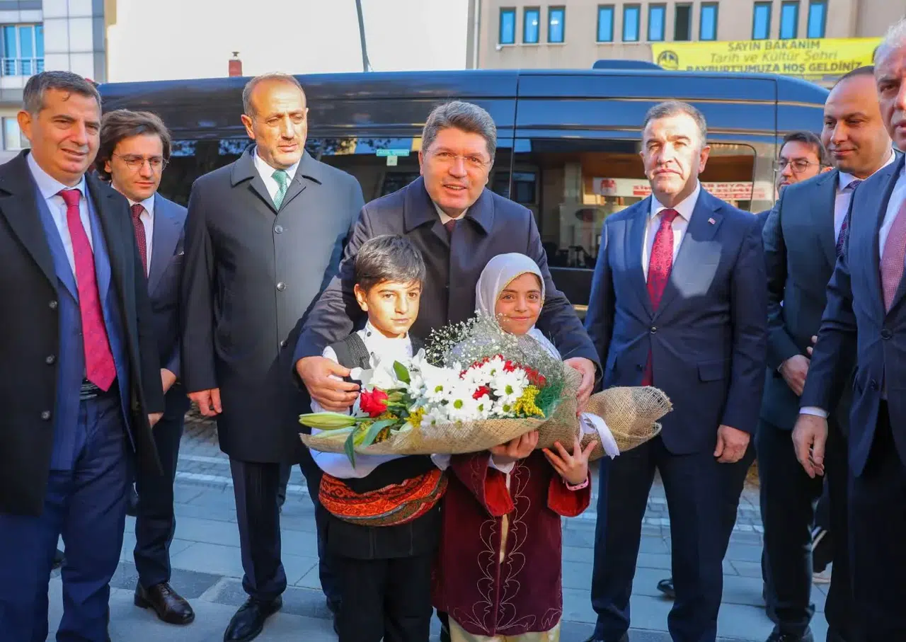 Adalet Bakanı Yılmaz Tunç Bayburt’ta Valiliği Ziyaret Etti