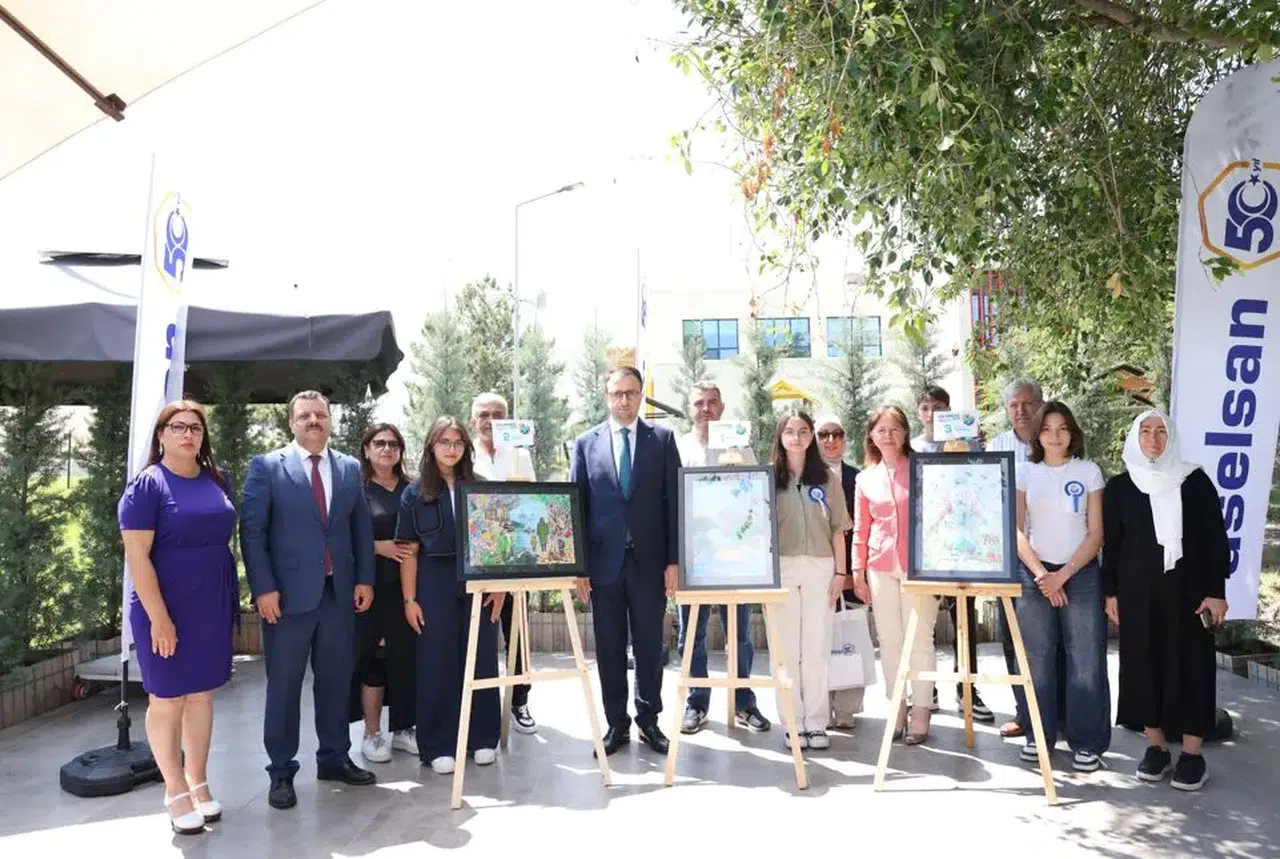 Liselilerin Yaratıcılığıyla Çevreye Dikkat Çeken Resim Yarışması