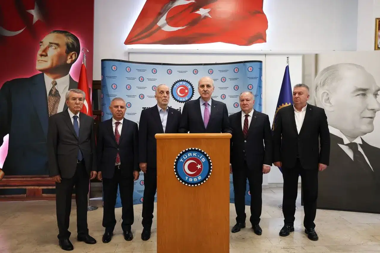 Kurtulmuş Kamu Çalışanlarının Emeğinin Karşılığını Almasını İstiyoruz