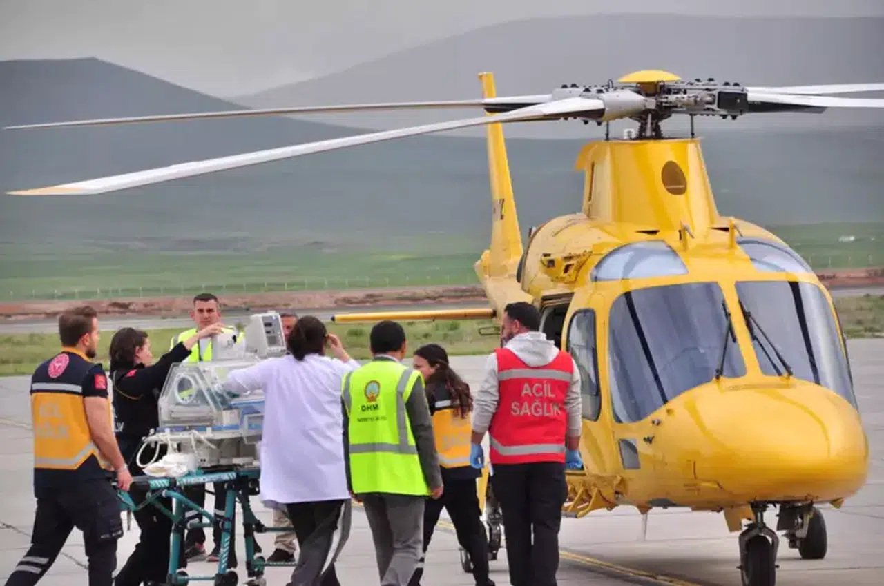 Ambulans Helikopter, Bir Günlük Bebeğin Hayatı İçin Hava Yolu ile Yardıma Uçtu