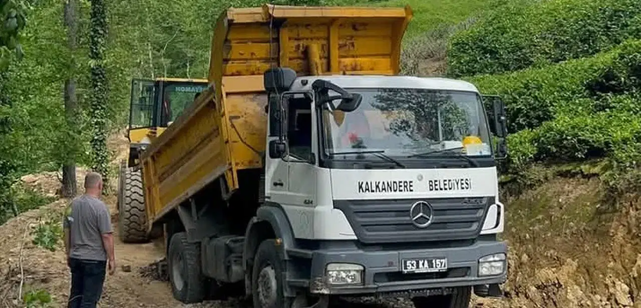 Kalkandere Belediyesi’nden Yoğun Saha Çalışmaları: Durmak Yok, Hizmete Devam