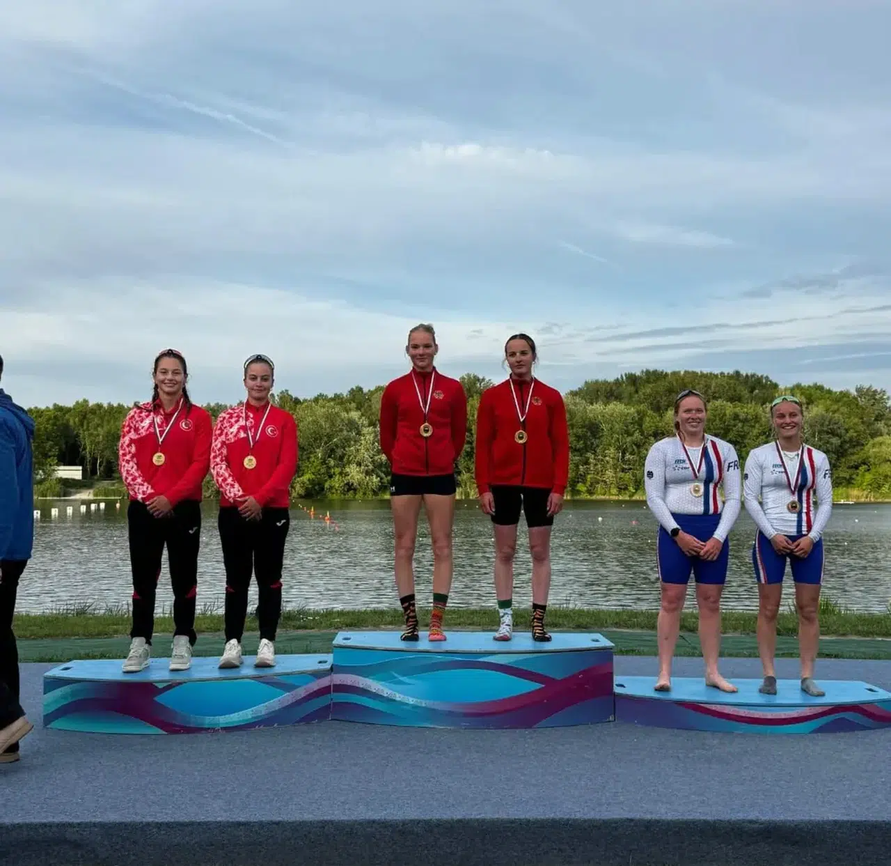 Rize Gençlik ve Spor Takımı Bratislava’dan Madalyalarla Döndü