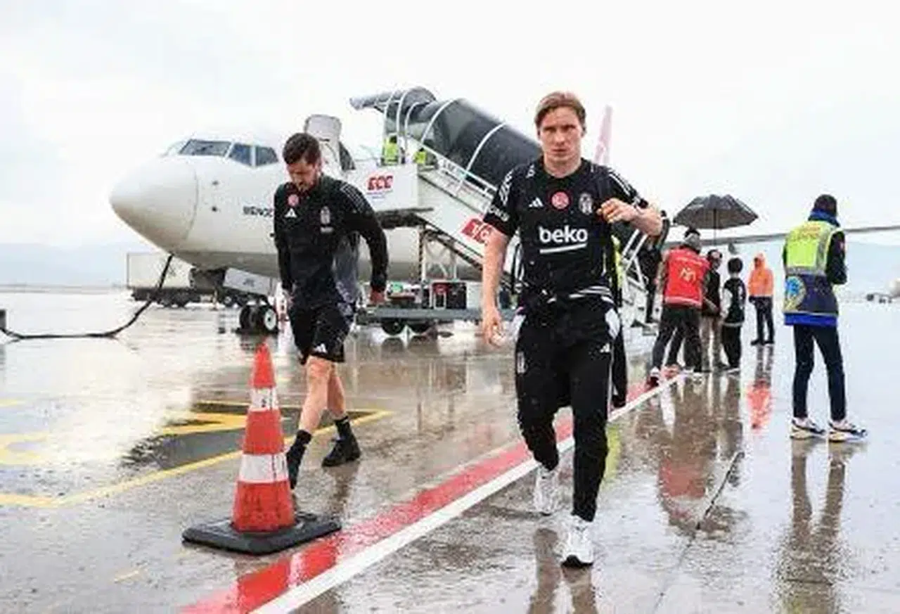 Beşiktaş, Bodrum FK Maçı İçin Özel Uçakla Bodrum’a Gitti