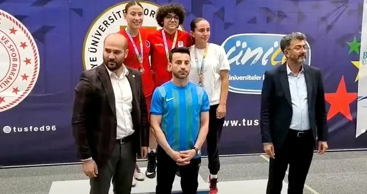 RTEÜ’lü Hamiyet Demirel, Boks Türkiye Şampiyonasında Altın Madalya Kazandı