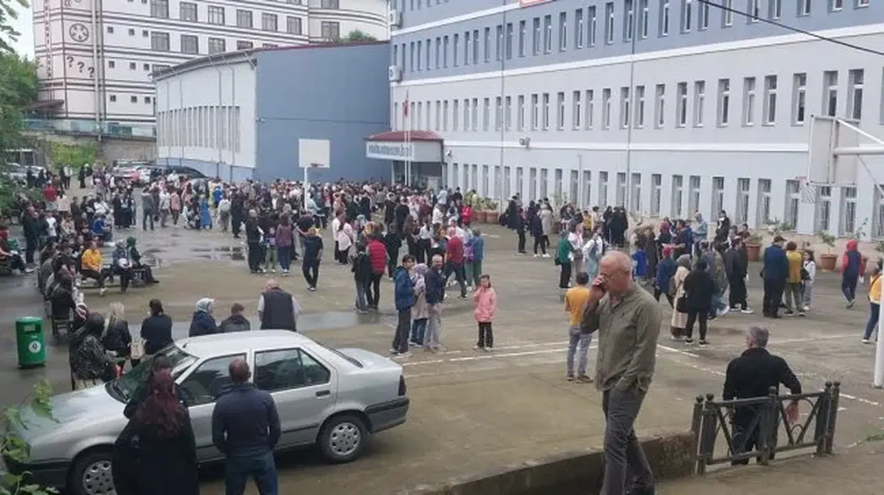 Rize'de LGS'ye 2896 öğrenci katıldı, 382 öğretmen görev aldı!