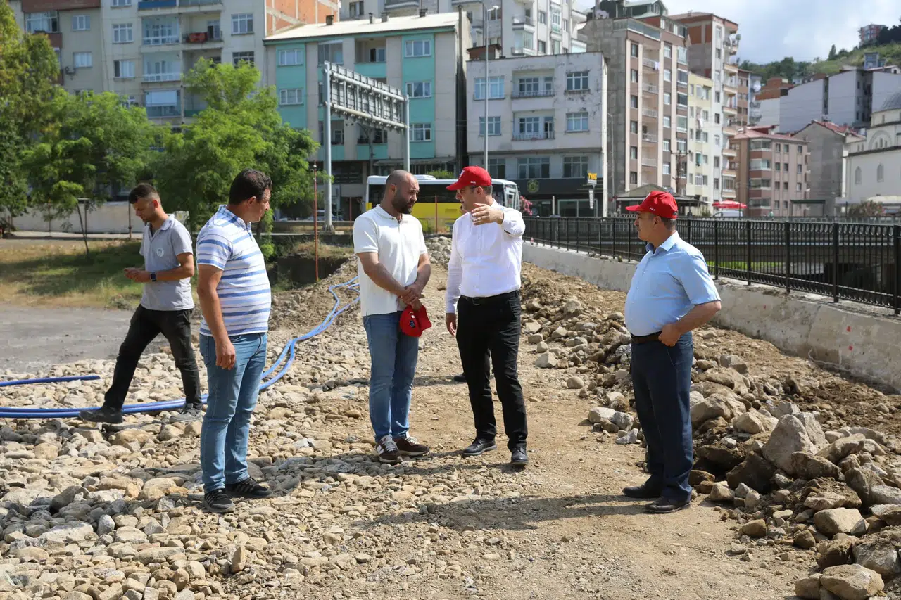 Akçaabat'ta altyapı çalışmaları hız kesmeden sürüyor, halkın memnuniyeti ön planda