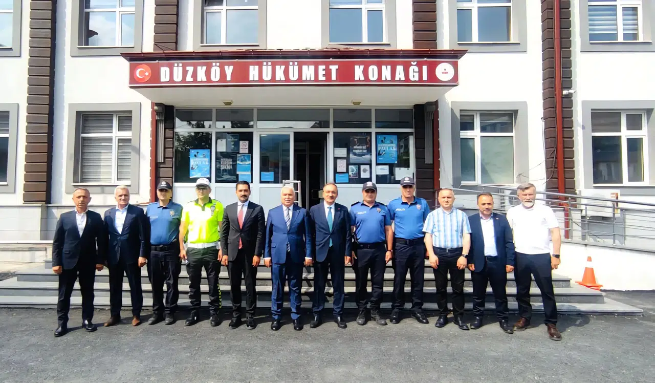 Trabzon Valisi Yıldırım, Kurban Bayramı'nda emniyet personelini ziyaret etti