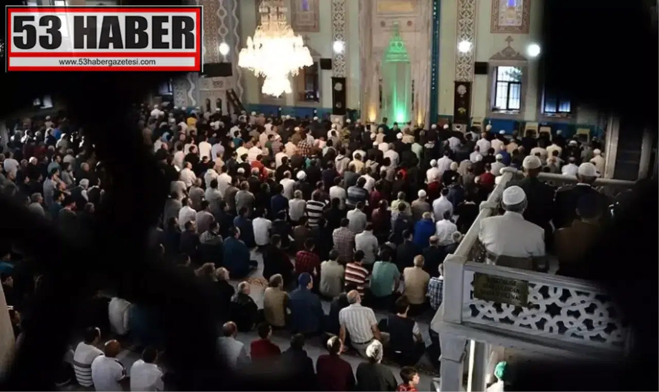 2025 Kurban Bayramı Namazı İçin Ağrı’da Saat Kaçta? Diyanet'ten İl İl Namaz Vakitleri!