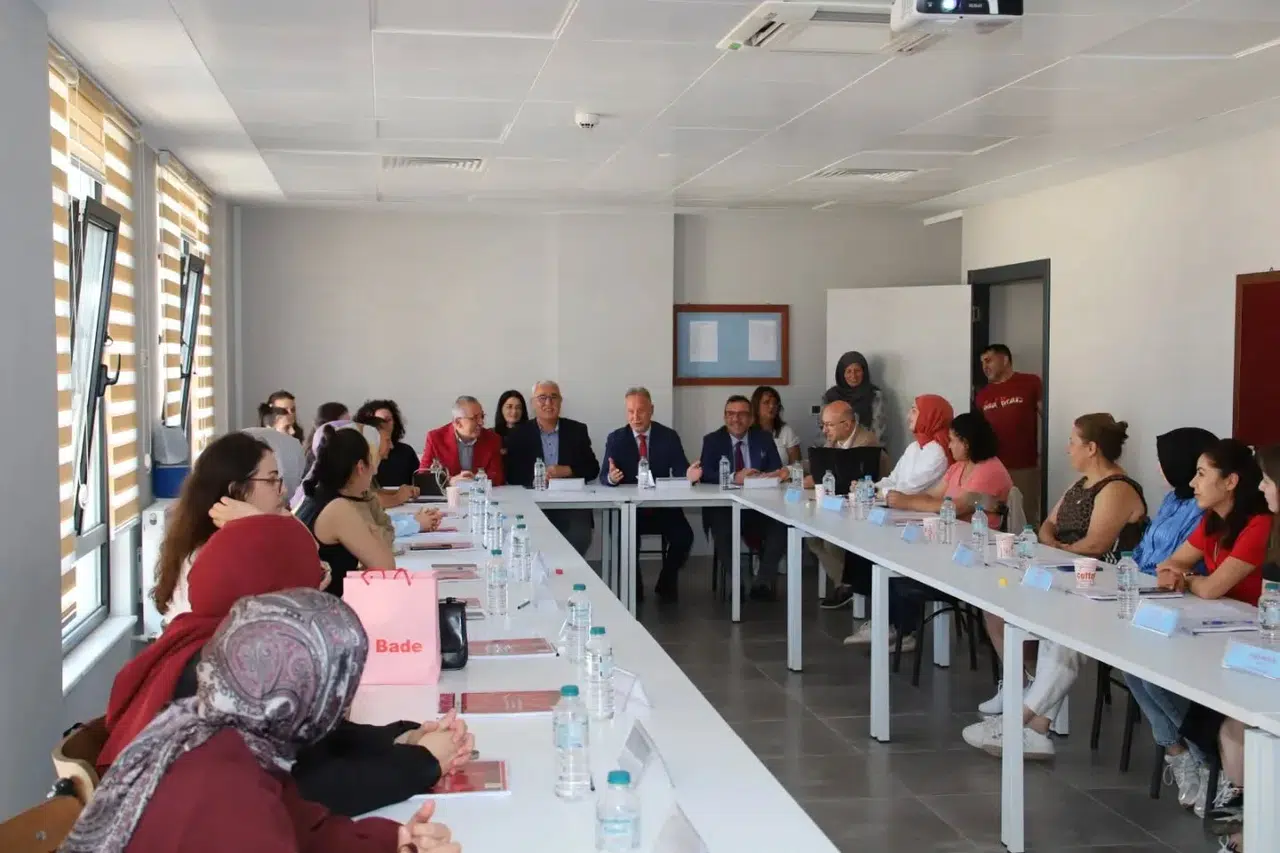 Trabzon'da Acil Obstetrik Bakım Eğitimi ile sağlık profesyonelleri yetkinlik kazanıyor