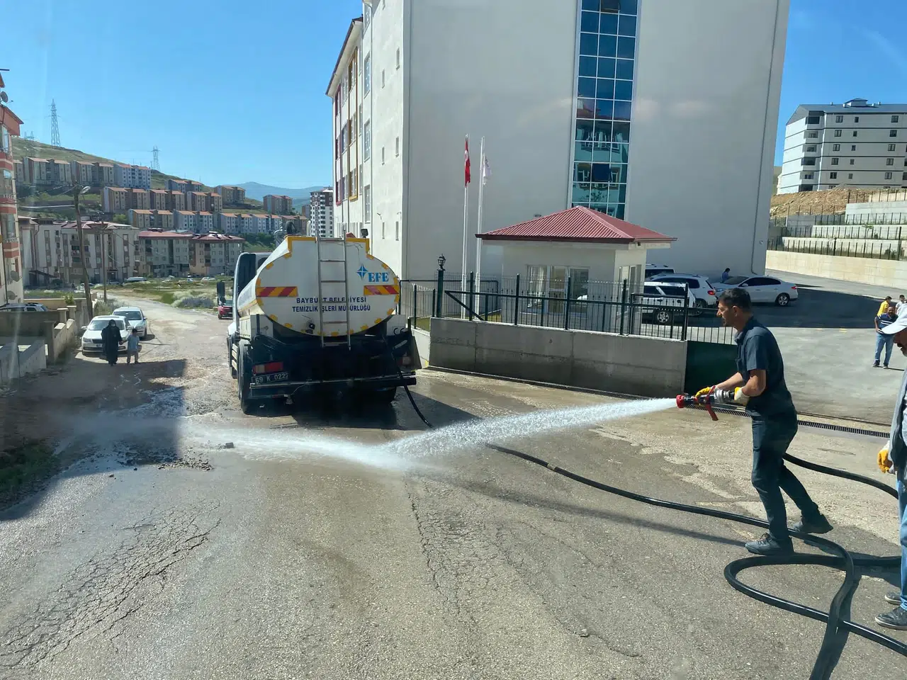 Bayburt Belediyesi Temizlikte Yenilikçi Yaklaşımlar ile Şehirde Çevre Bilincini Artırıyor