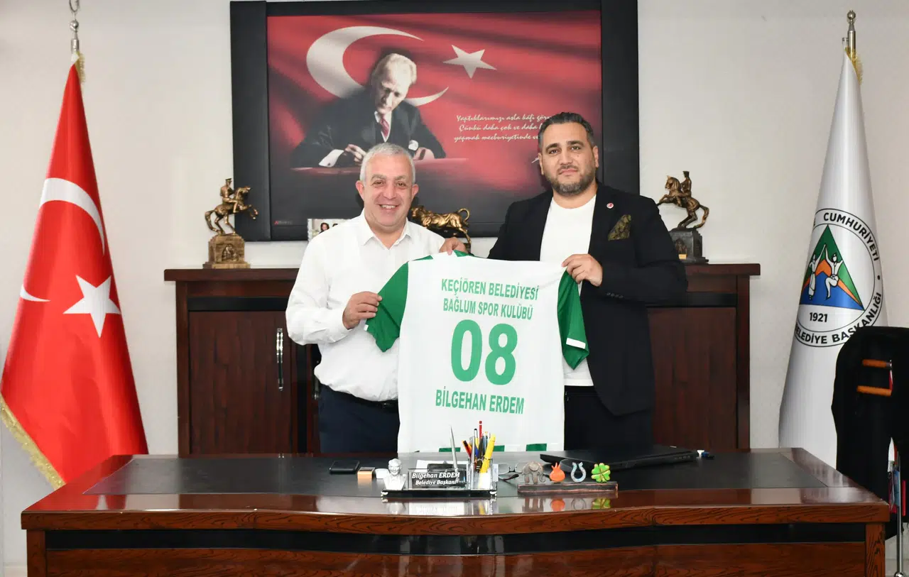 Ankara Keçiören Belediyesi Başkan Yardımcısı Artvin Belediye Başkanı'nı Ziyaret Etti