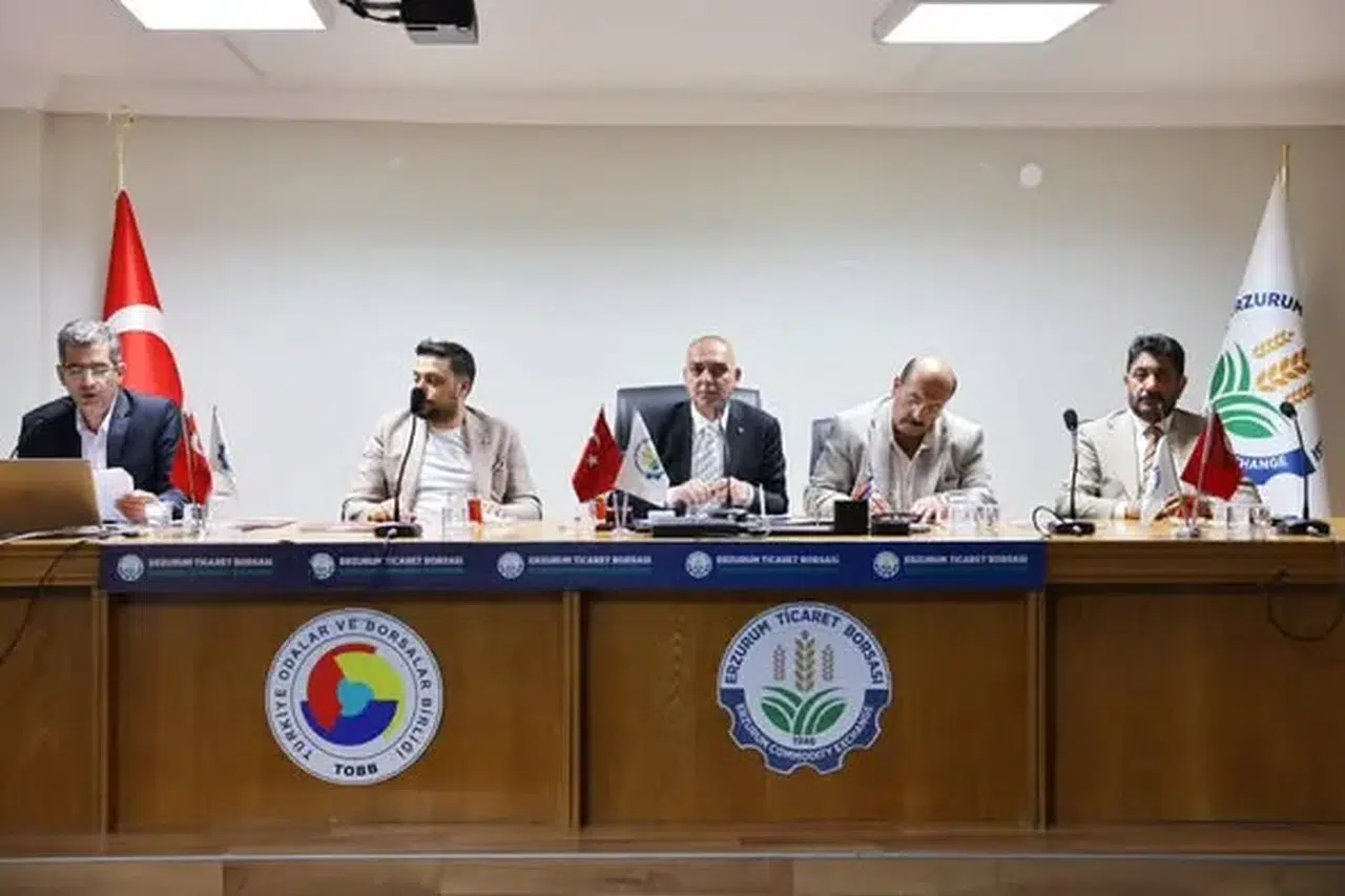 Erzurum Ticaret Borsası'nda Ekonomik Büyümeye Yönelik Yönetim ve Meclis Toplantıları Gerçekleşti