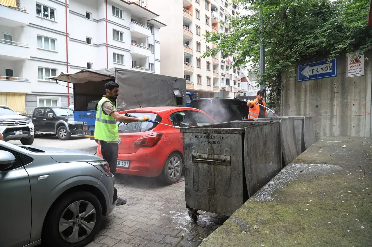 Hopa Belediyesi'nden Temizlik ve Ulaşım İçin Önemli Projeler Hayata Geçiriliyor