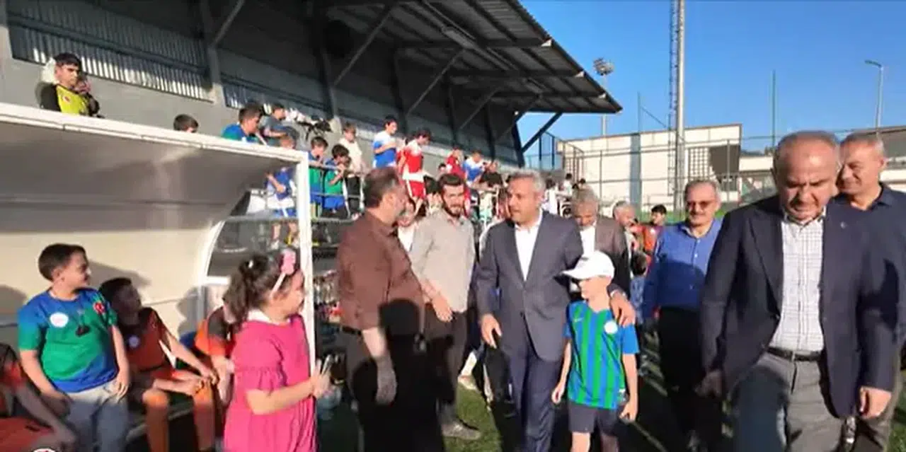 Rize’de Hafızlık Kur’an Kursları Arası Kardeşlik Futbol Turnuvası Sona Erdi