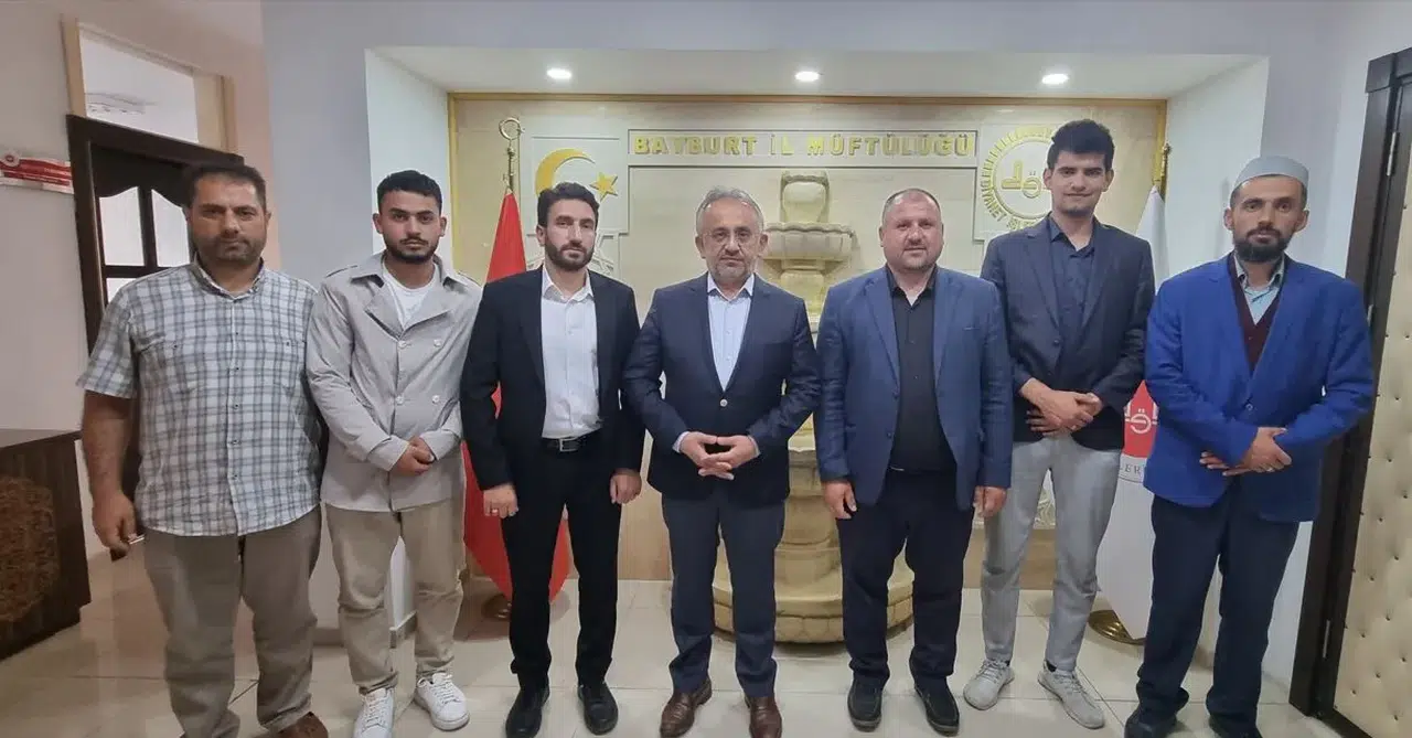 Bayburt'ta Camiler Haftası'nda din görevlileri için ödüllü yarışmalar düzenlendi