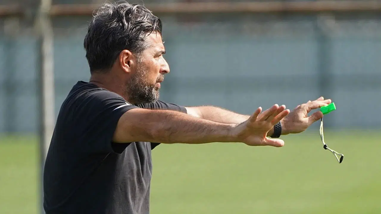 Rizespor’da İlk İmza İlhan Palut’a! Yeni Sezonun Temelleri Atılıyor